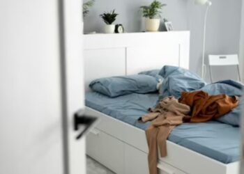 Storage Meets Comfort: Functional and Trendy Bed with Storage Designs